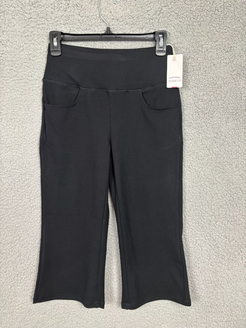 Along Fit Women's 3 Pocket Black Capri Yoga Pants With Pockets Size Small NWT's